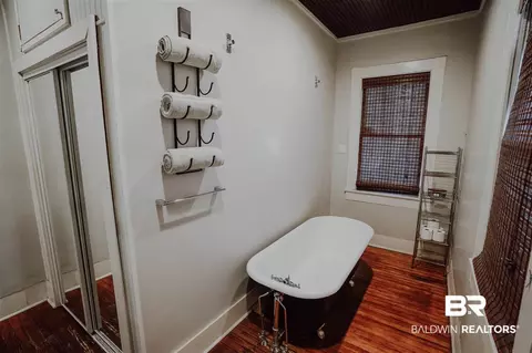 1006 Old Shell Rd, Mobile, AL 36604 photo 23