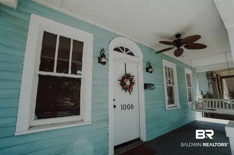 1006 Old Shell Rd, Mobile, AL 36604 photo 2
