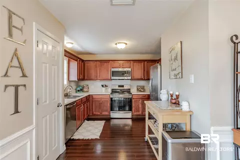 1849 E Kendall Ct, Mobile, AL 36695 photo 2