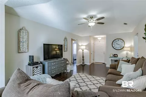 1849 E Kendall Ct, Mobile, AL 36695 photo 3