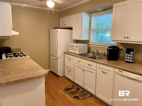 270 Thrift St, Mobile, AL 36609 photo 8