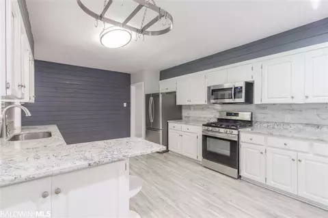 258 Jackson Blvd, Mobile, AL 36609 photo 2