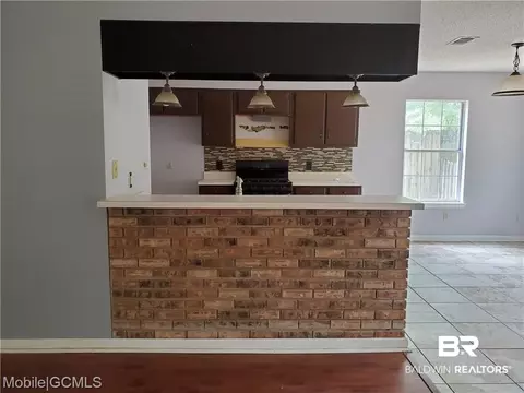 1572 Sugar Pine Ct, Mobile, AL 36609 photo 3
