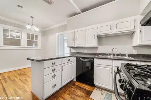 1658 Laurel St, Mobile, AL 36604 photo 12