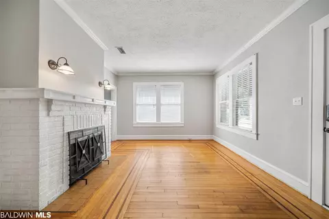 1658 Laurel St, Mobile, AL 36604 photo 8