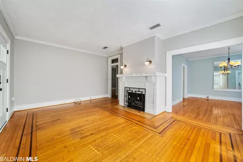 1658 Laurel St, Mobile, AL 36604 photo 5