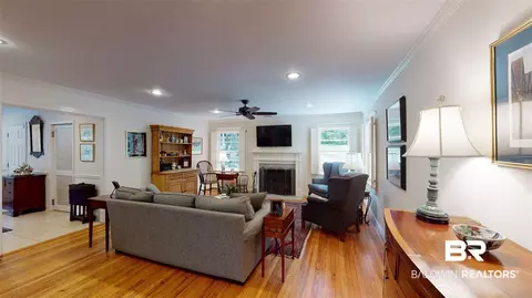 307 Dalewood Dr, Mobile, AL 36608 photo 4