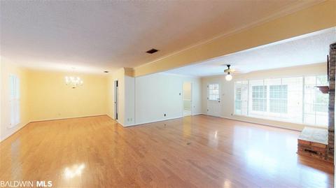 3762 S Claridge Rd, Mobile, AL 36608 photo 4