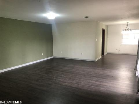 2712 E Nottingham Dr, Mobile, AL 36605 photo 2