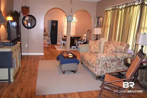 8616 Gulf Crest Rd, Chunchula, AL 36521 photo 2