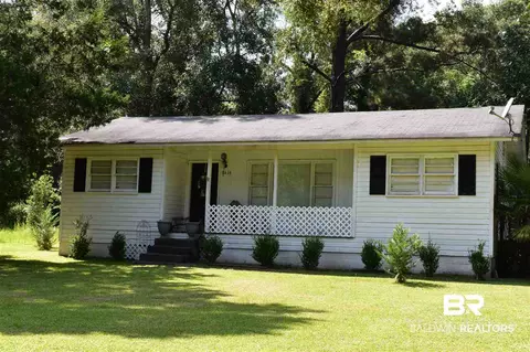 8616 Gulf Crest Rd, Chunchula, AL 36521 photo 1