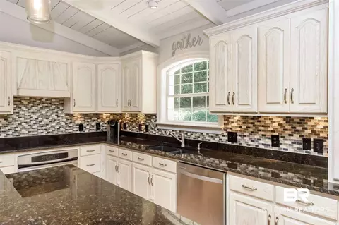 369 Gaines Ave, Mobile, AL 36609 photo 14