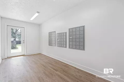 3655 Old Shell Rd #112, Mobile, AL 36608 photo 4