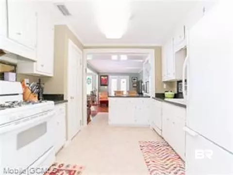 73 Hathaway Rd, Mobile, AL 36608 photo 9