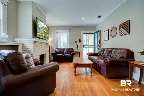 158 S Monterey St, Mobile, AL 36604 photo 3