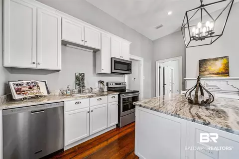 354 S Broad St, Mobile, AL 36603 photo 3