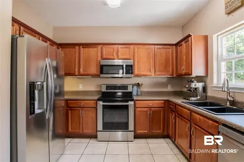 9378 Basse St, Elberta, AL 36530 photo 11