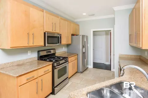372 Laura Ct, Mobile, AL 36608 photo 4
