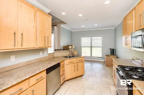 372 Laura Ct, Mobile, AL 36608 photo 5