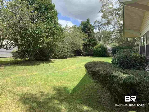 613 E Walker Ave, Foley, AL 36535 photo 3