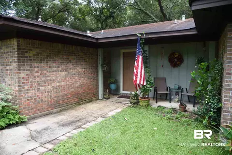 2704 Lost River Rd, Mobile, AL 36605 photo 3