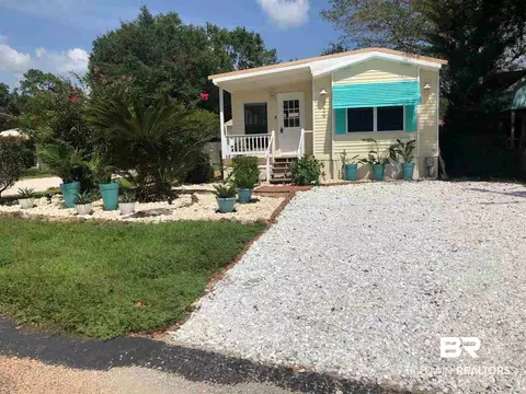 129 Defuniak Loop, Lillian, AL 36549 photo 4
