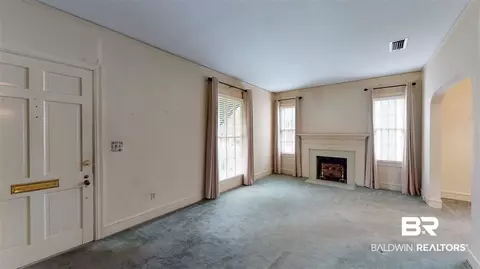 161 Crenshaw St, Mobile, AL 36606 photo 3