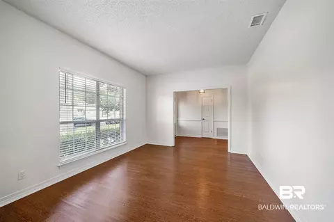 3659 Surrey Ct, Mobile, AL 36693 photo 4
