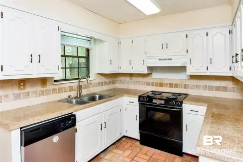 3651 E Medford Dr, Mobile, AL 36693 photo 11