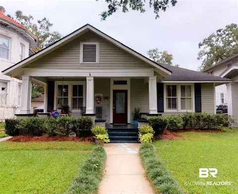 1562 Monterey Pl, Mobile, AL 36604 photo 1
