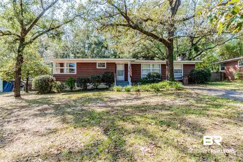 407 Thornton Pl, Mobile, AL 36609 photo 1