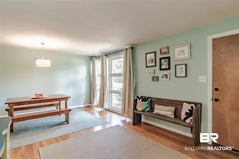 407 Thornton Pl, Mobile, AL 36609 photo 5