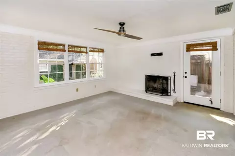 500 E Barksdale Dr, Mobile, AL 36606 photo 11