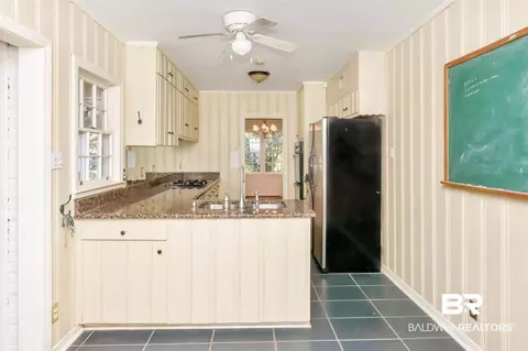 500 E Barksdale Dr, Mobile, AL 36606 photo 7