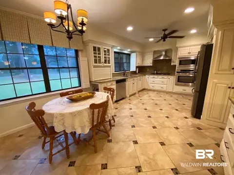 301 Gaines Ave, Mobile, AL 36609 photo 15