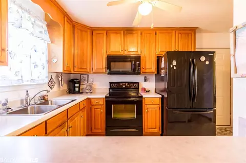 35050 S Spring Rd, Stapleton, AL 36578 photo 2