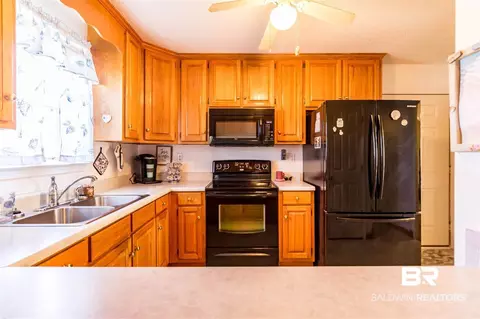 35050 S Spring Rd, Stapleton, AL 36578 photo 2