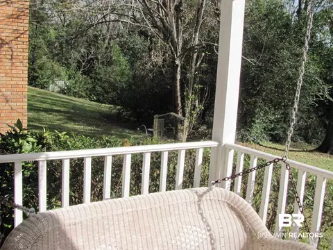 5901 Cansler Dr, Mobile, AL 36609 photo 3