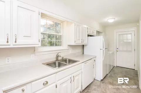 4023 Michael Blvd, Mobile, AL 36609 photo 9