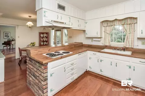 3759 Conway Dr, Mobile, AL 36608 photo 8