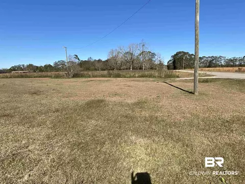 55 Zelma Wright Ln, Atmore, AL 36502 photo 5