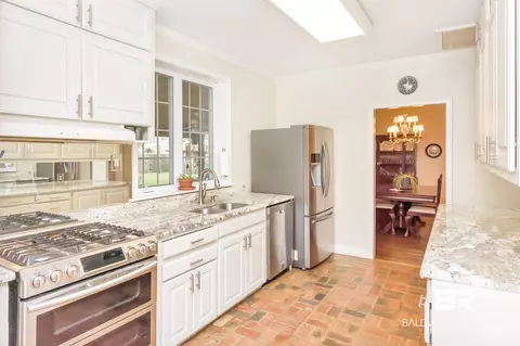 255 Woodlands Ave, Mobile, AL 36607 photo 9