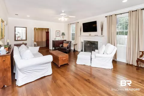 255 Woodlands Ave, Mobile, AL 36607 photo 5