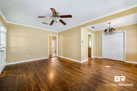 153 Glen Ave, Mobile, AL 36606 photo 5