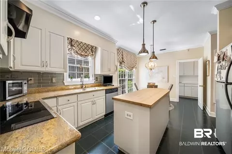 1008 Hampton Gate, Mobile, AL 36609 photo 17