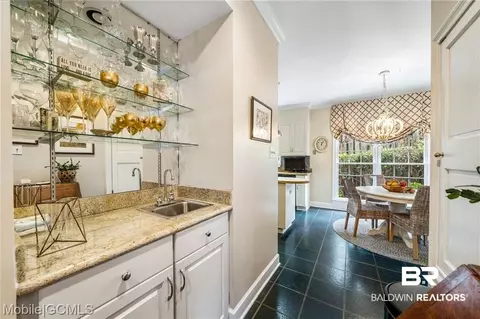 1008 Hampton Gate, Mobile, AL 36609 photo 12