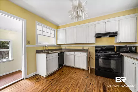 1157 Selma St, Mobile, AL 36604 photo 8