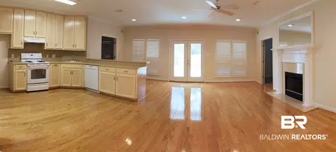 1115 E Hillcrest Xing, Mobile, AL 36695 photo 9