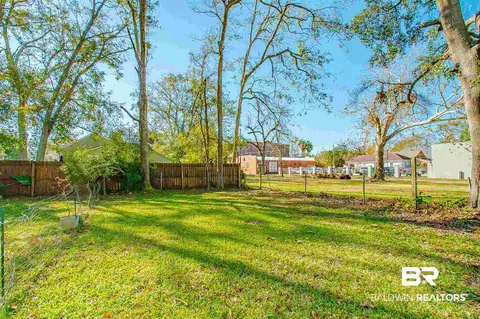 1057 Old Shell Rd, Mobile, AL 36604 photo 9