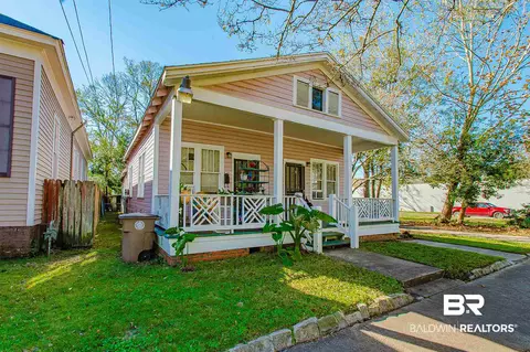 1057 Old Shell Rd, Mobile, AL 36604 photo 1